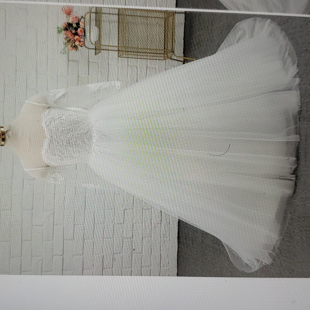 FLOWER GIRL DRESS BY ZAPAKA LACE AND TULLE WITH LONG TRAIN SZ 12/13 YOUTH